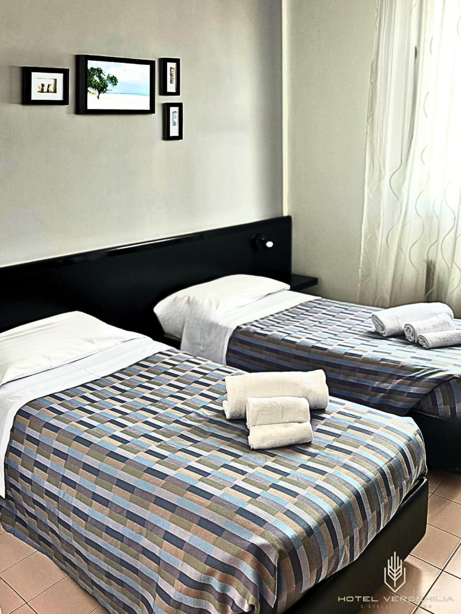Verdemilia Hotel Anzola dell'Emilia Exteriör bild