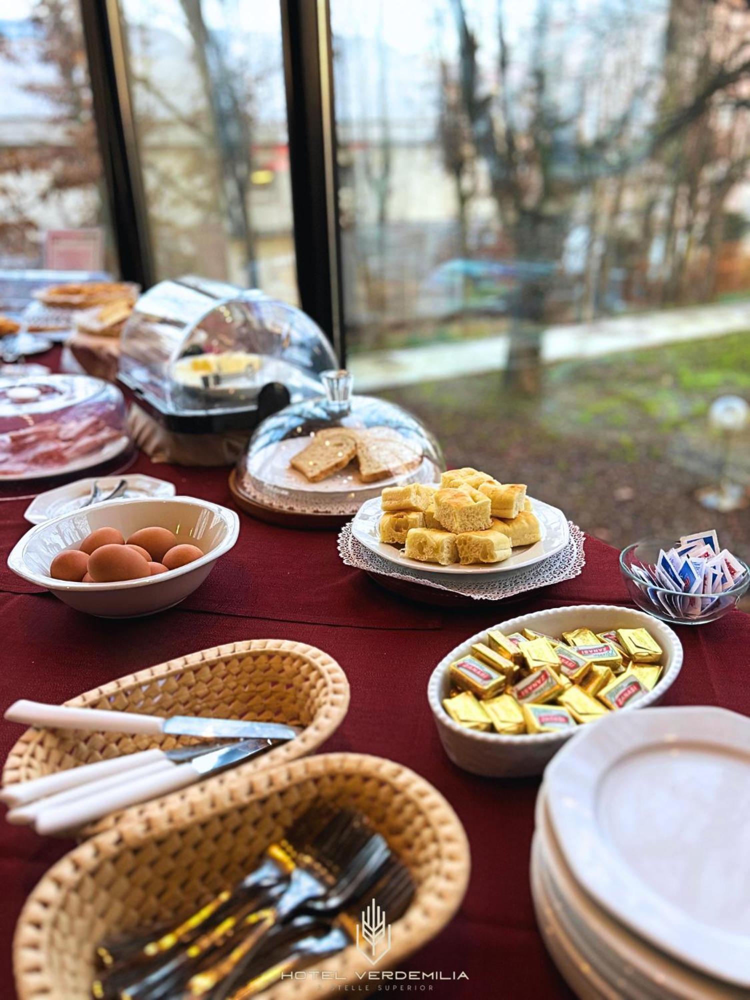 Verdemilia Hotel Anzola dell'Emilia Exteriör bild