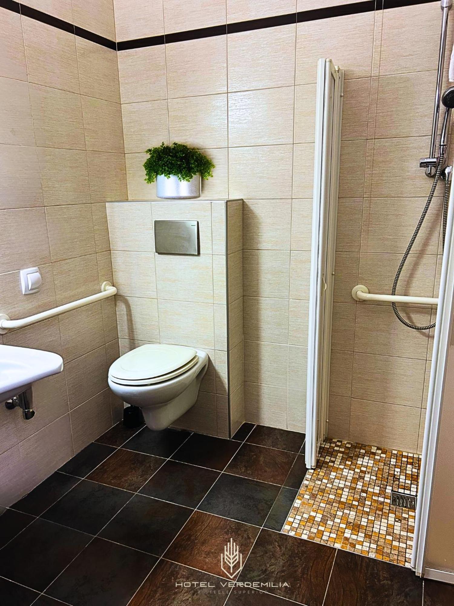 Verdemilia Hotel Anzola dell'Emilia Exteriör bild
