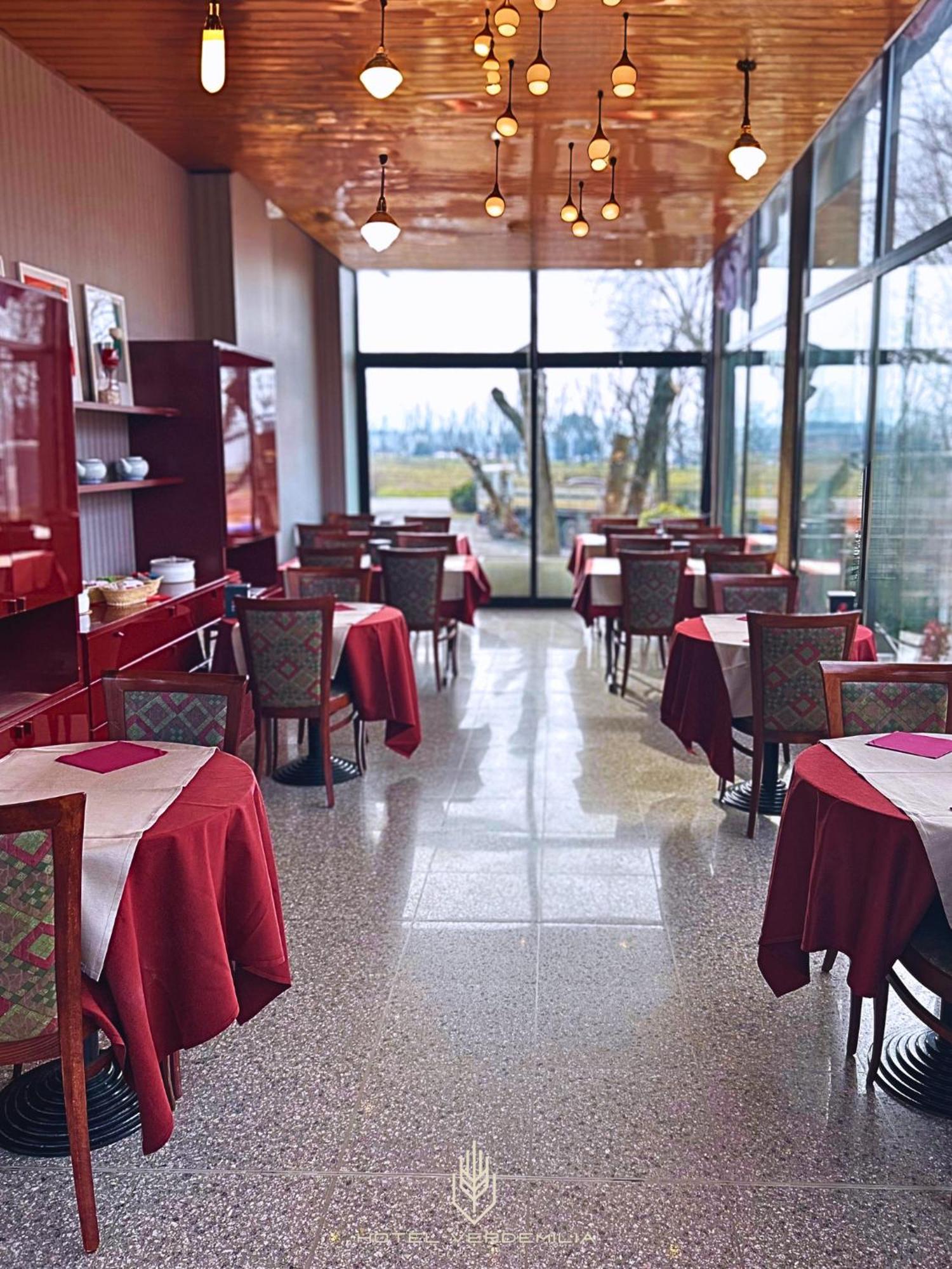 Verdemilia Hotel Anzola dell'Emilia Exteriör bild